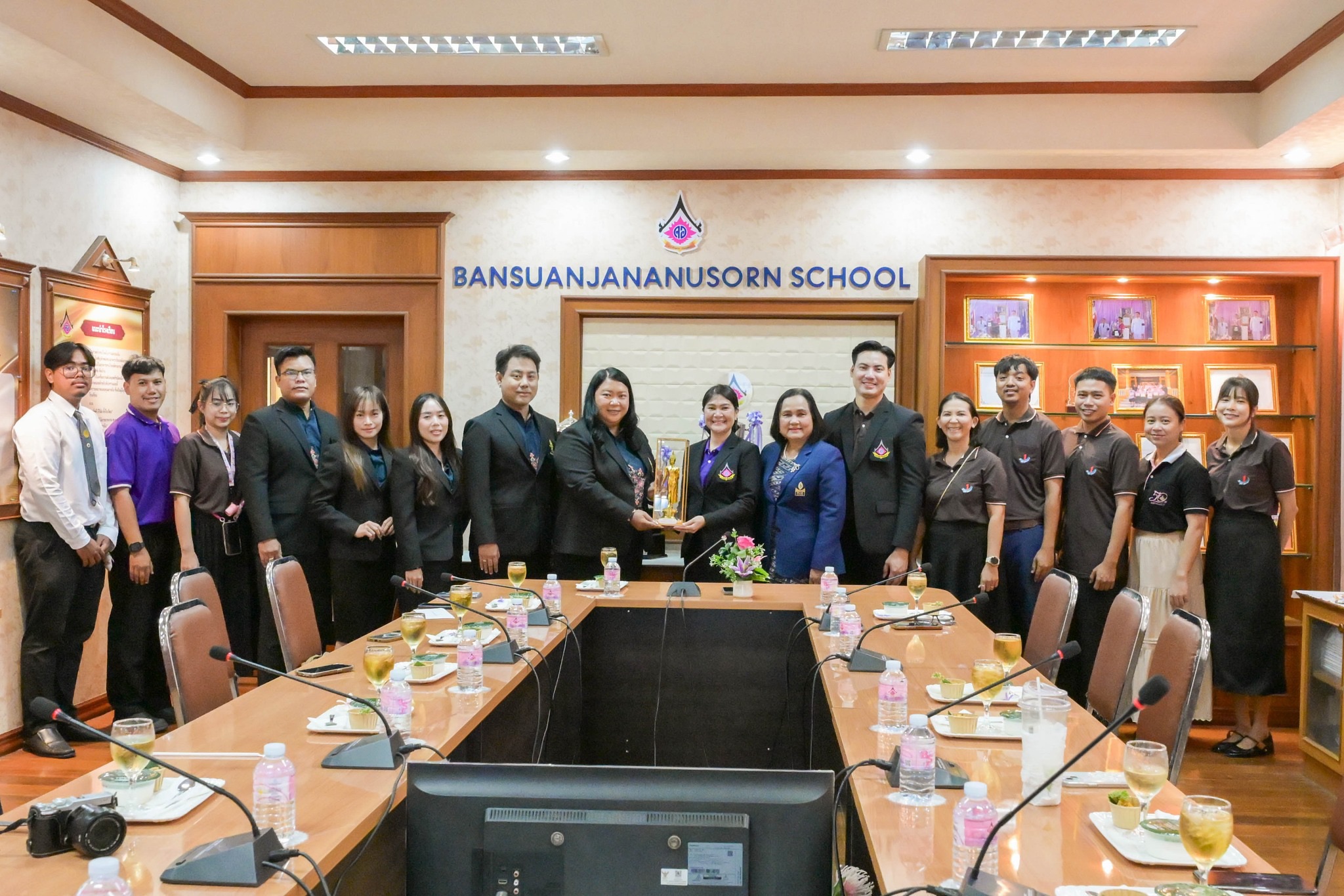 ต้อนรับคณะศึกษาดูงานกลุ่มสาระการเรียนรู้ศิลปะจากโรงเรียนเทพลีลา
