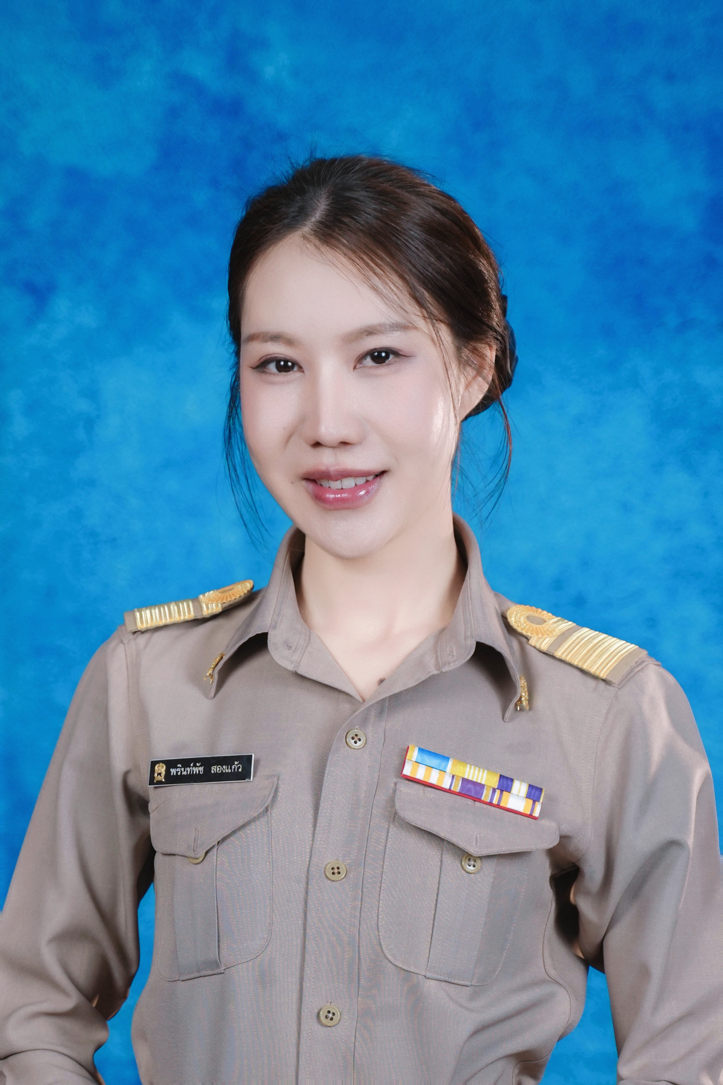 นางสาวพรินท์พัช สองแก้ว