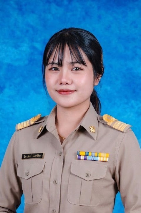 นางสาววิภารัตน์ จันทร์ศิลา