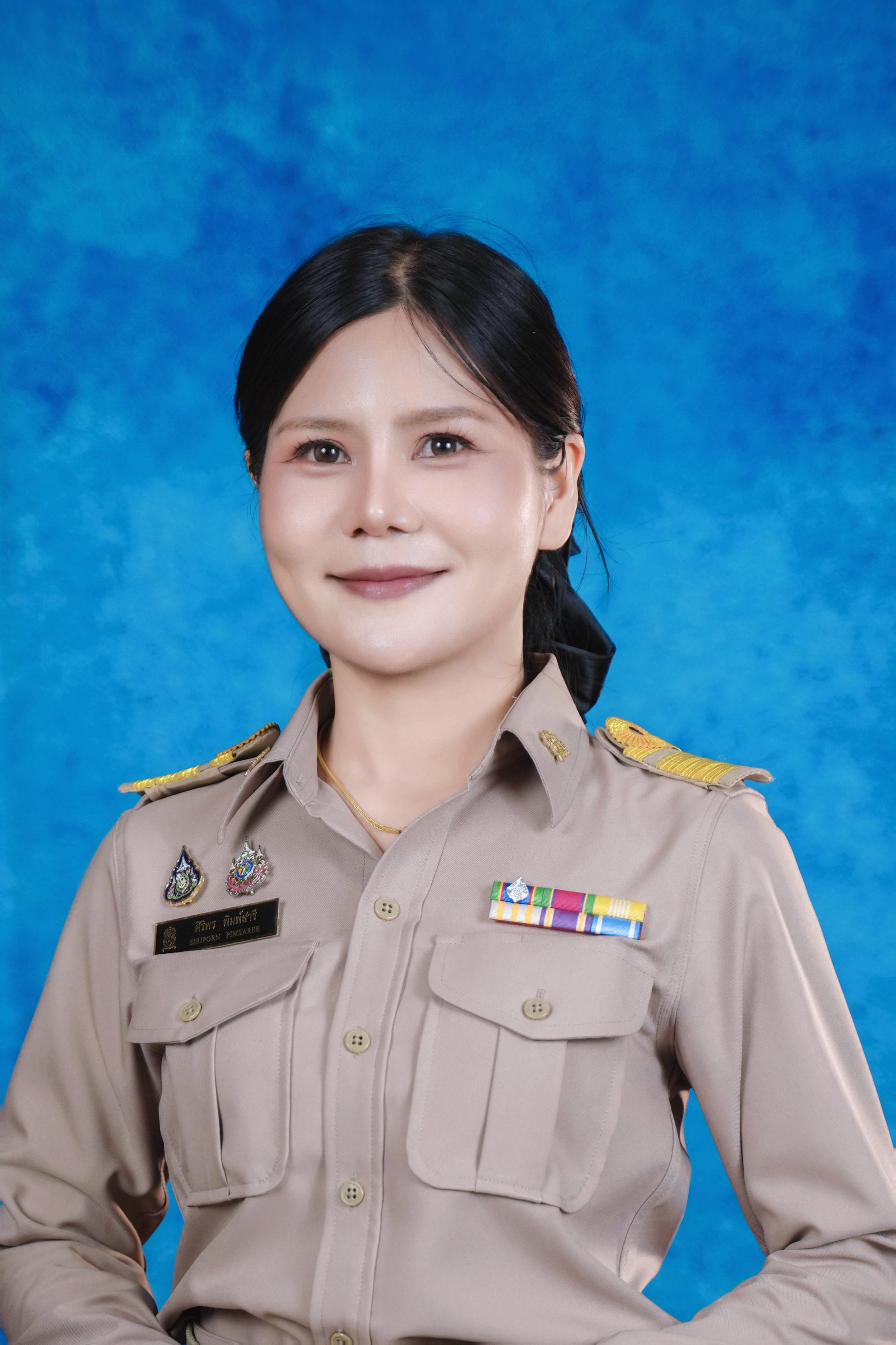 นางสาวศิริพร พิมพ์สารี